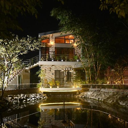 The Cabin By The Bayou Bed and Breakfast Guwahati Exteriör bild