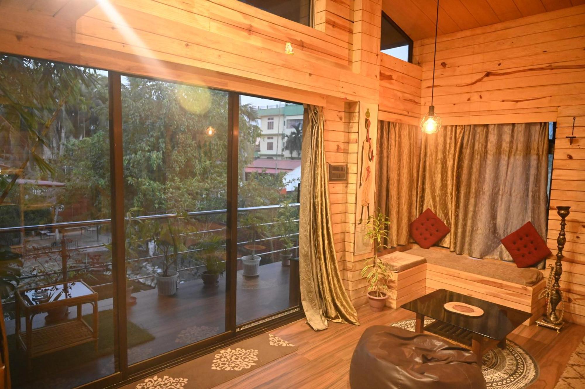 The Cabin By The Bayou Bed and Breakfast Guwahati Exteriör bild