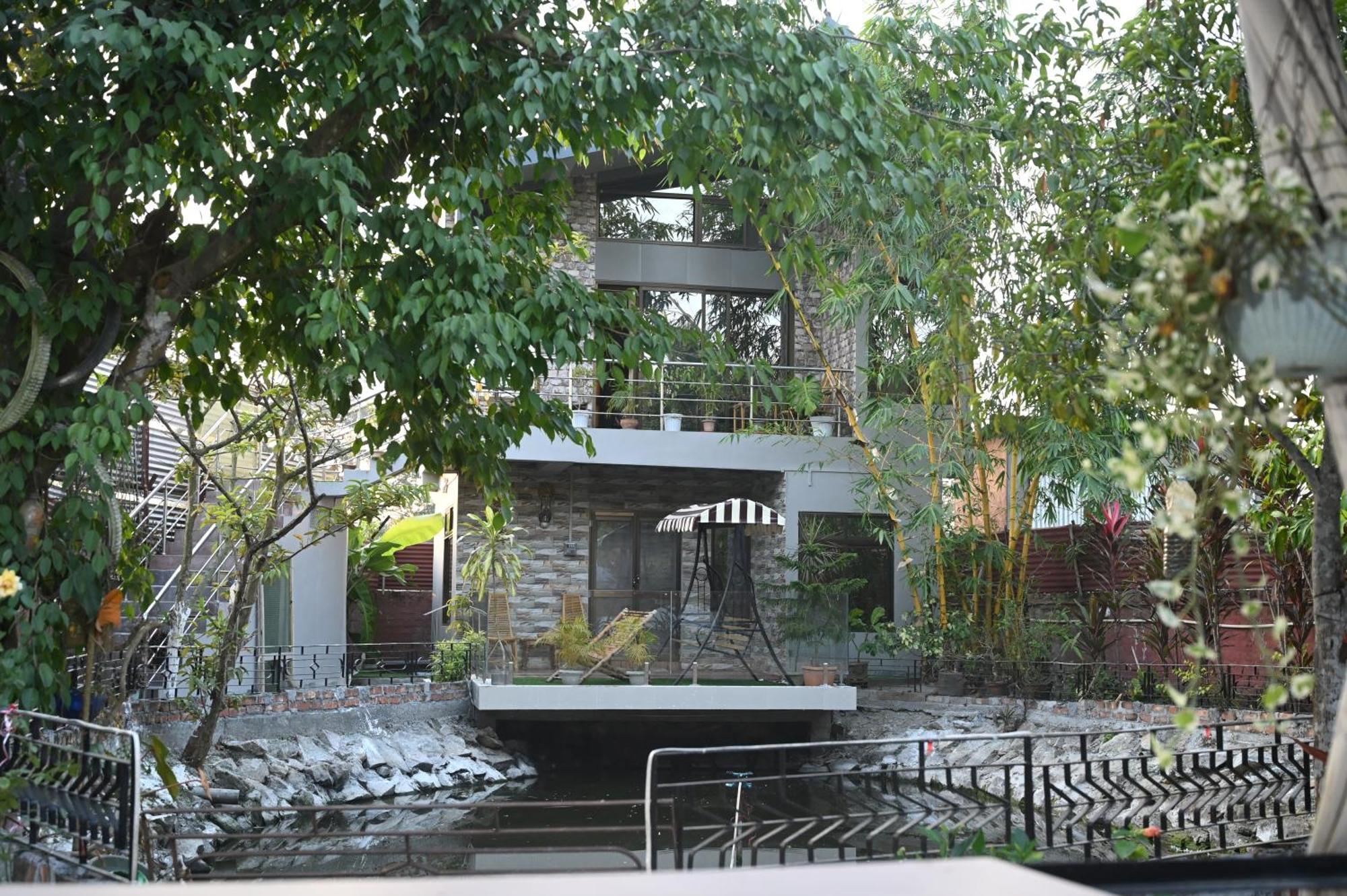 The Cabin By The Bayou Bed and Breakfast Guwahati Exteriör bild